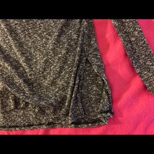 grey long sleeve sweater